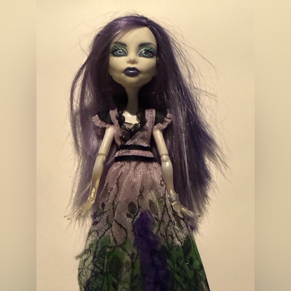 Monster High Spectra - Picture 2 of 3